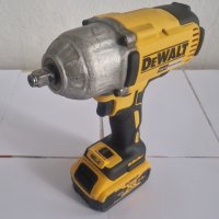 Продавам Акумулаторен Ударен Винтоверт с квадрат 1/2 Dewalt 899, снимка 5 - Винтоверти - 42927031