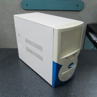 Продавам монитори IBM-17" и запазени компютърни кутии, снимка 7 - Монитори - 39355342