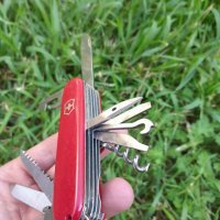 Швейцарски Victorinox 12 остриета Мултифункционален джобен нож риболов къмпинг туризъм , снимка 3 - Колекции - 40631175