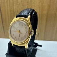 Часовник Timex Дамски само за 80 лв Позлатен, снимка 2 - Дамски - 43496708