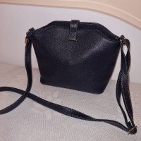 Дамска чанта за през рамо в няколко цвята, снимка 2 - Чанти - 39039287