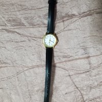 Нов часовник дамски Timex Ingiglo T2H341 кварц,  златисто покритие, черна каишка, снимка 3 - Дамски - 38640590