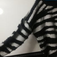 Зебров пуловер, снимка 7 - Блузи с дълъг ръкав и пуловери - 39415519
