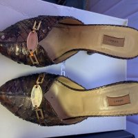 Prodavam, снимка 1 - Дамски обувки на ток - 43535638