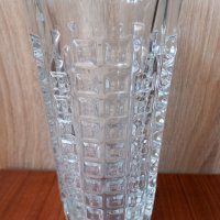 Кристална ваза - 3, снимка 1 - Антикварни и старинни предмети - 40136801