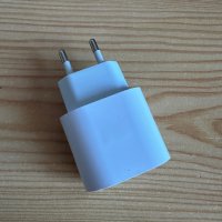 Зарядно за айфон 20W, снимка 2 - Аксесоари за Apple - 43910341