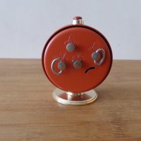 Колекционерски будилник часовник Слава на кирилица червен, снимка 8 - Антикварни и старинни предмети - 44003630