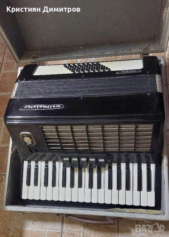 Акордеон Weltmeister Stella , снимка 1