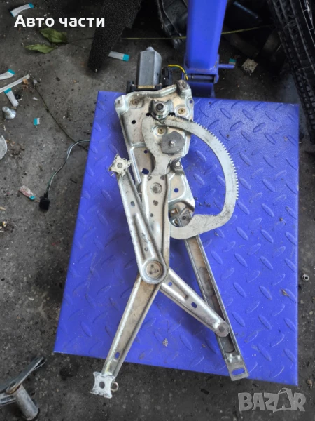 Моторче за предно стъкло за BMW E36 67628360978 Brose Siemens Регулатор на повдигането 113157-103, снимка 1