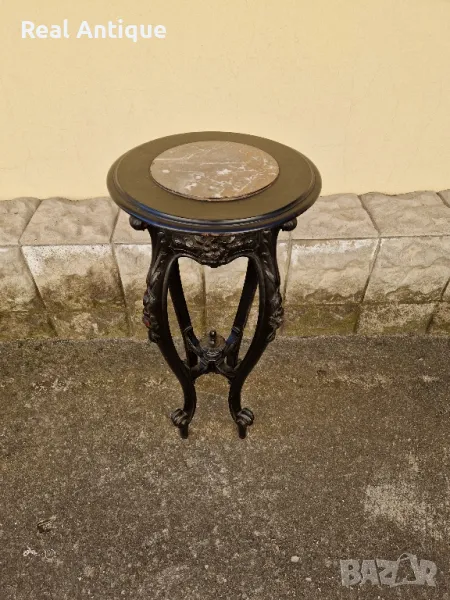 Красива антикварна дървена масичка с мраморен плот , снимка 1