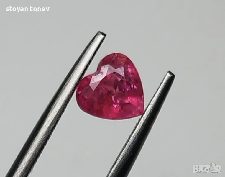 Шпинел с розов цвят и форма на сърце - 0.72кт.! Нов!, снимка 1