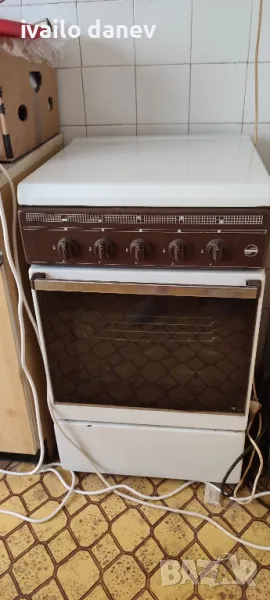 Газова готварска печка/Хладилник , снимка 1