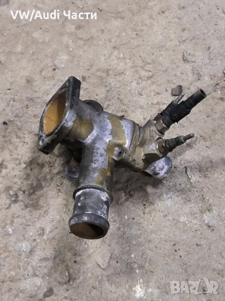 Тройник фланец антифриз за Голф 4 Ауди А3 Сеат Шкода Бора VW Golf 4 Audi A3 Seat Skoda 038121133A, снимка 1