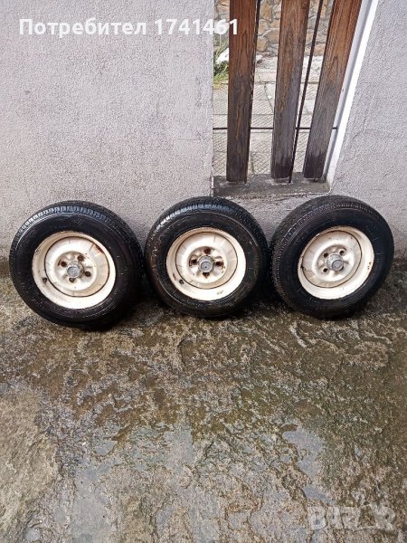 Гуми за ремарке 4/100мм, снимка 1