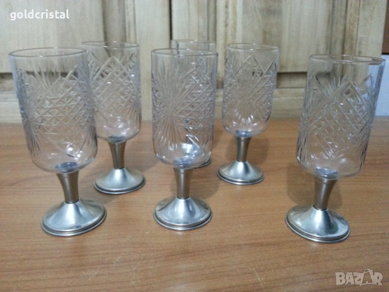 Руски кристални чаши с метално столче, снимка 1