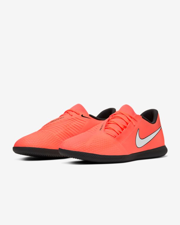 Мъжки футболни обувки Nike PHANTOM VENOM CLUB IC 44.5 в Футбол в гр. Враца  - ID32398279 — Bazar.bg