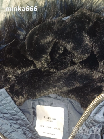 Дамско яке с качулка