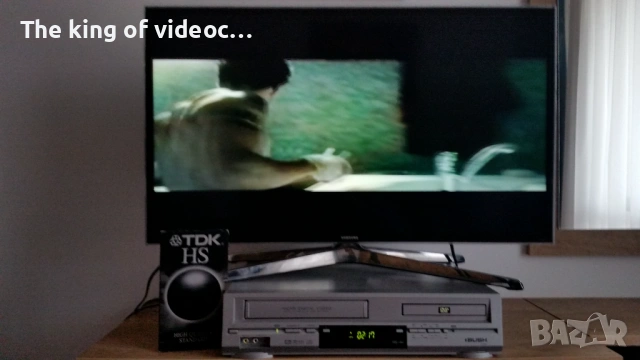 Видеокасета : Предградие 13 & Враг пред портата VHS, снимка 5 - Други жанрове - 53402851