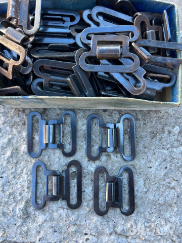 Продавам закопчалка за войнишки колан, снимка 1