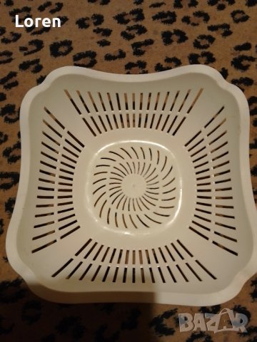 Бяла голяма фруктиера