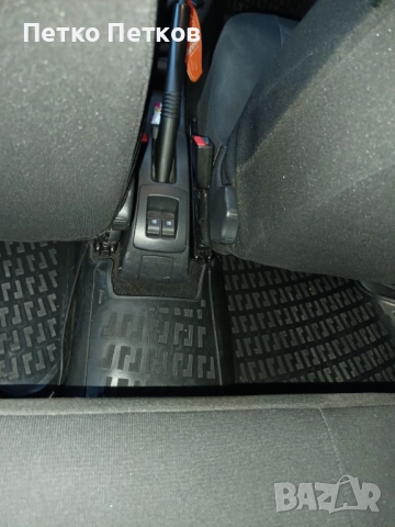 Дачия Сандеро, снимка 8 - Автомобили и джипове - 52487572