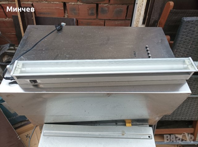 Луминисцентна лампа за над мивка