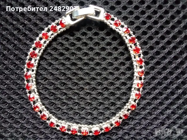 Блестяща дамска гривна, снимка 7 - Гривни - 49435307