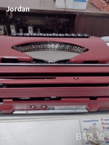 Нова Българска пишеща машина , снимка 14 - Антикварни и старинни предмети - 50444795