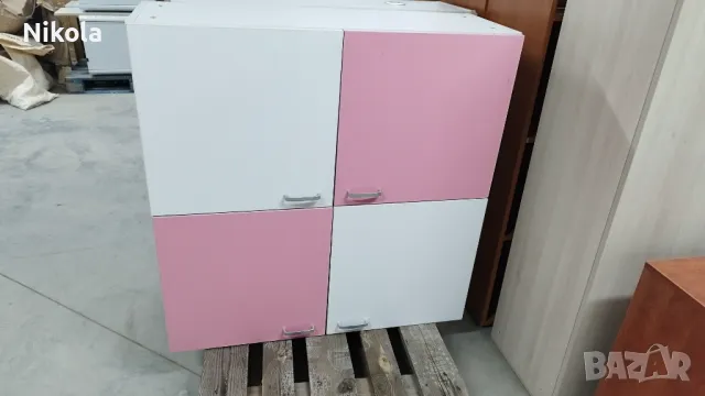 Шкаф за стена 4 врати бяло и розово 100/100/35см
