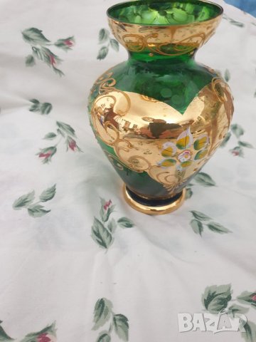 Зелена ваза с позлата bohemia, снимка 4 - Декорация за дома - 36701267
