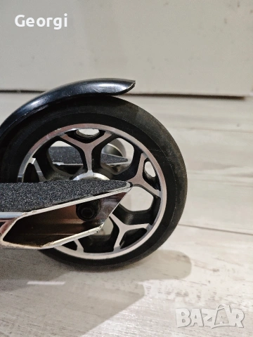 Професионална тротинетка Oxelo Freestyle MF3.6 V5 – Neo Chrome (Rainbow, снимка 9 - Скейтборд, ховърборд, уейвборд - 53489216