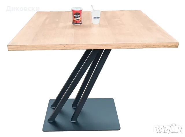 Поръчкови и стандартни. Дизайнерски метален крак за маса модел 037