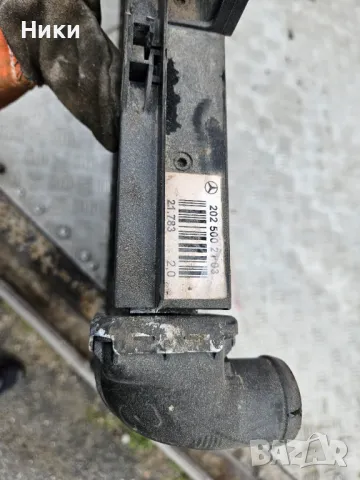 Воден радиатор мерцедес ц класа , снимка 4 - Части - 49814651