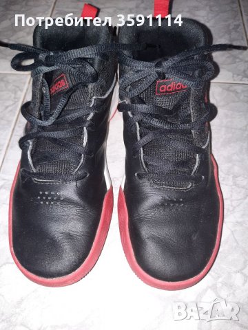 Маратонки Адидас 