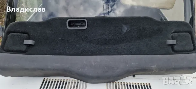 Кора за заден капак Volvo v40 , снимка 2 - Части - 49798299