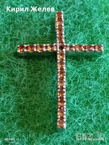 Класически сребърен кръст с равномерно разположени малки фасетирани кристали ЦИТРИН 39217, снимка 2 - Колиета, медальони, синджири - 52960830