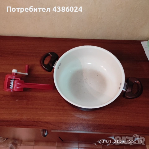 ГОЛЯМ КУХНЕНСКИ ЛОТ-ТЕНДЖЕРА,МАШИНКА ЗА МЕЛЕНЕ,ЛЪЖИЧКИ СУПЕР ЕВТИНО, снимка 6 - Съдове за готвене - 53171635