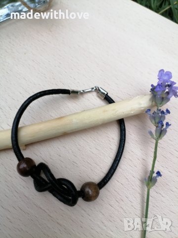 Ръчно изработена гривна, кожа, дърво, снимка 2 - Гривни - 43251998