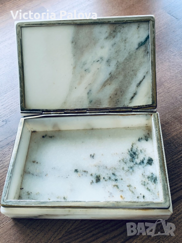 Мраморна кутийка за бижута, снимка 2 - Антикварни и старинни предмети - 36550430