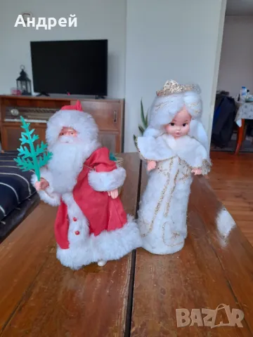 Стари Дядо Мраз и Снежанка