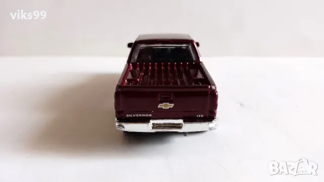 2014 Chevrolet Silverado 1500 Z71 Maisto 1:52, снимка 4 - Колекции - 49619546