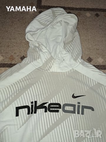 Nike Аir  ,Юношеско Горнище 146  M, снимка 1 - Детски анцузи и суичери - 43071194
