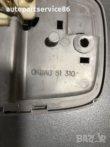 Задна вътрешна лампа за KIA Carnival 2002–2006 2.9 CRDi, OK9A051310, снимка 2 - Части - 53172940