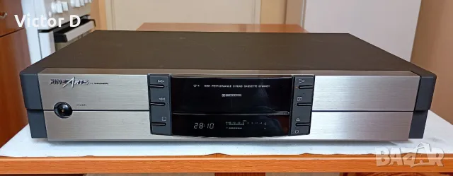 GRUNDIG FINE ARTS CF 4 -Триглав касетен дек