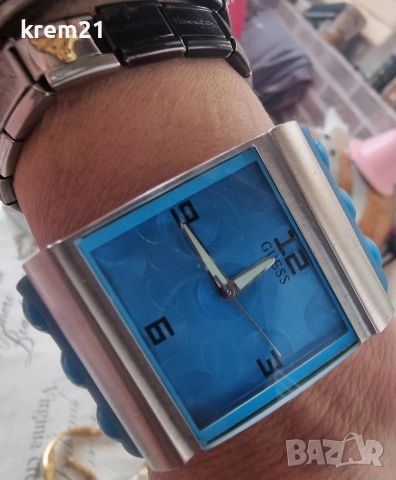 Guess страхотен дамски часовник, снимка 8 - Дамски - 52563765