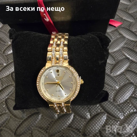 Rolex Ръчен Златист Часовник С Кристали И Бял Циферблат В Кутия Код VL-124