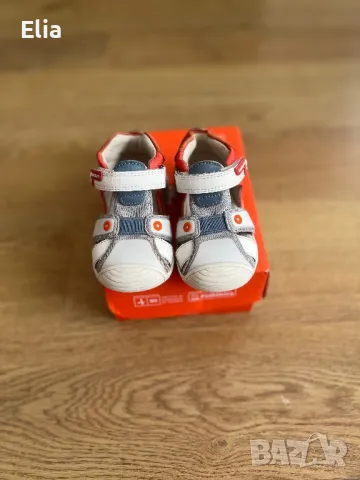 Бебешки сандали