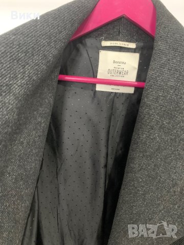 Дамско палто на марката Bershka, снимка 4 - Палта, манта - 43640355