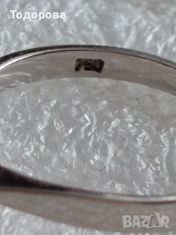 Дамски златен пръстен с инкрустиран диамант 0.20 карата,бяло злато проба 750, снимка 8 - Пръстени - 52592247