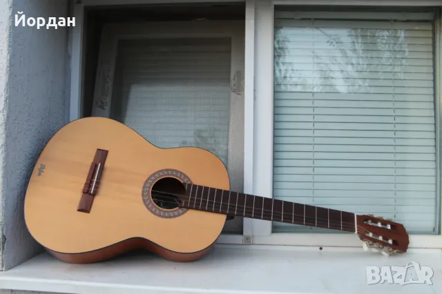 Немска акустична китара ''Hofner'', снимка 2 - Китари - 47356584